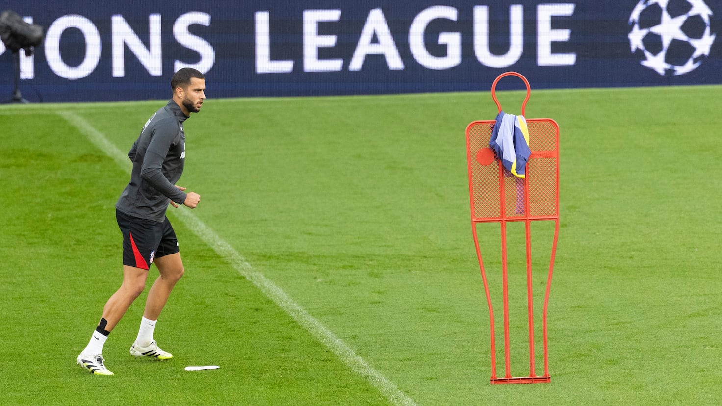 Hancko y Julián Álvarez: Los Innovadores del Regreso