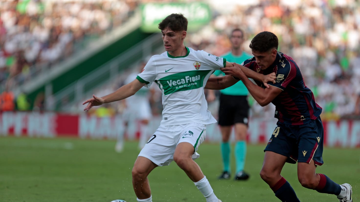 Mendoza, llamado por La Rojita, podría ausentarse en cuatro partidos con Elche.