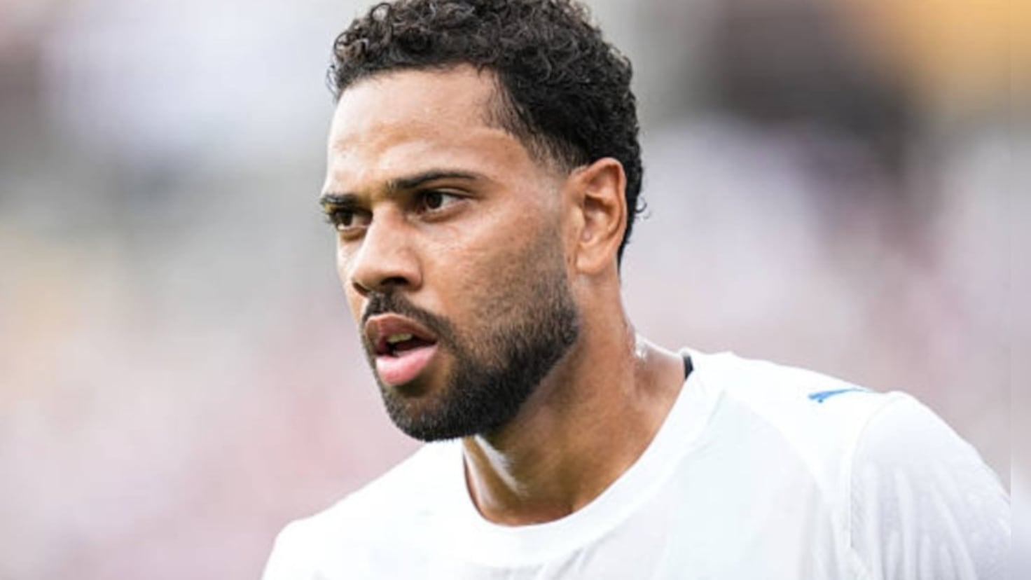 Actualización instantánea sobre fichajes: Real Madrid, Barcelona, Atlético y más.