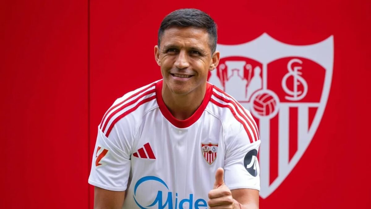 Laporta revitalizes Sevilla while honoring Alexis Sánchez.