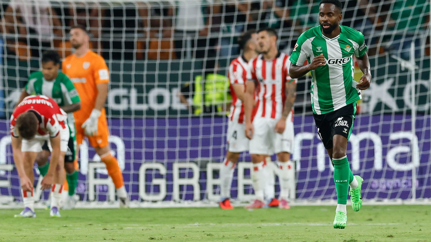 Bakambu destaca mientras Cucho deja dudas en el campo