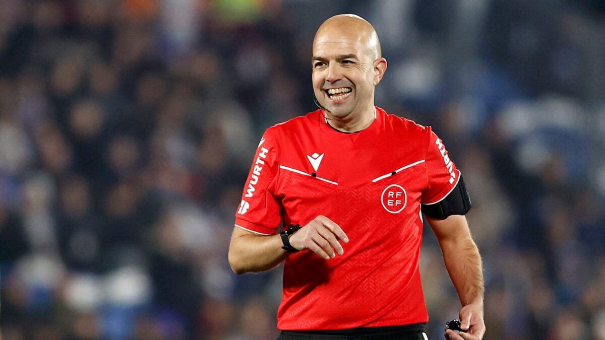 Un Mes Fuera: La Sanción de González Fuertes Tras el Error en Alavés