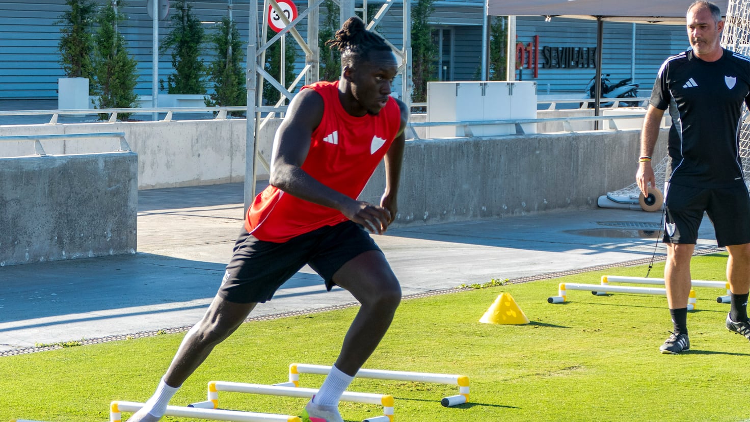 Savic sugiere a Mendy: 'El Sevilla es un club de gran relevancia'