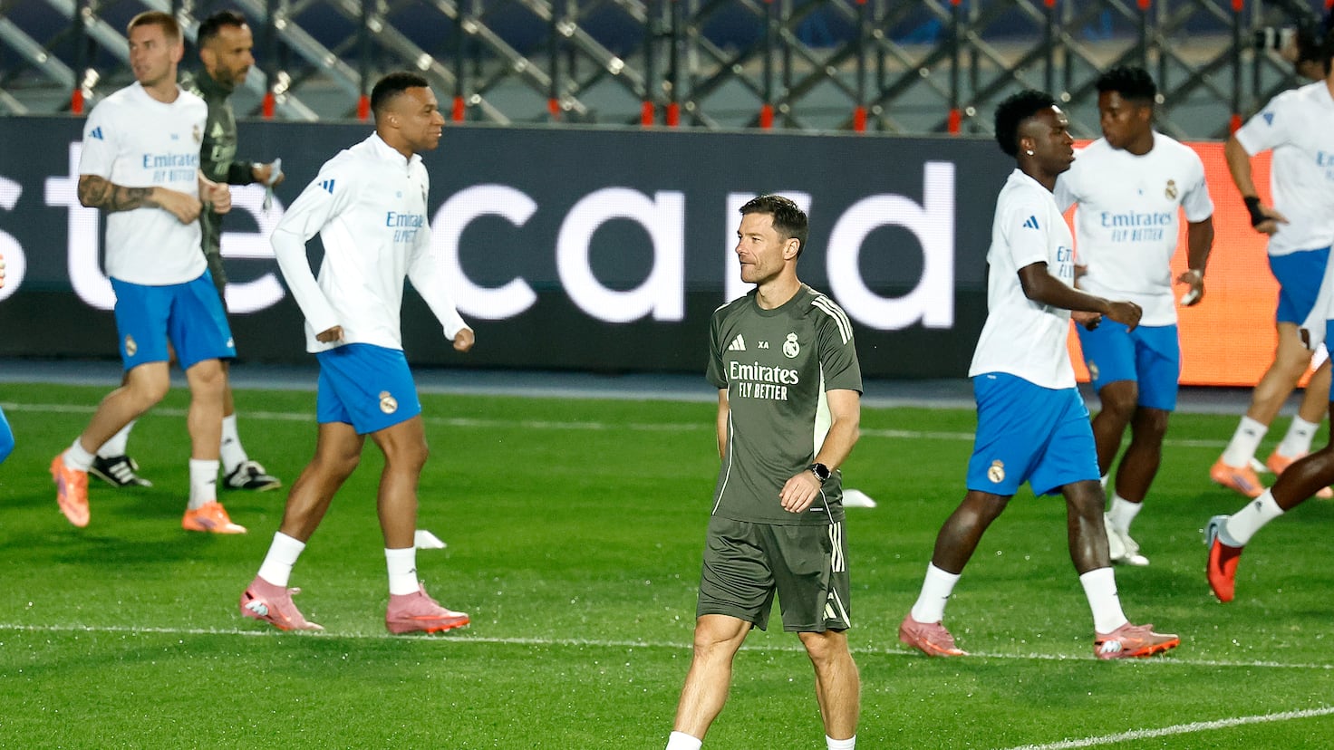 Participa en el Debate en Vivo sobre el Real Madrid con AS: ¡Envía tus Preguntas y Opiniones!