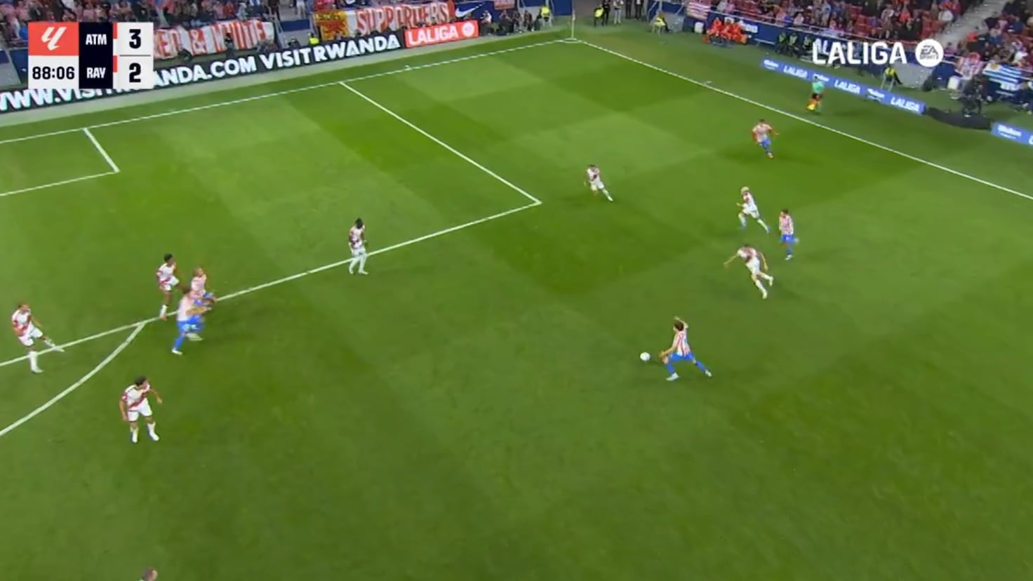 La resurrección impactante de Julián Alvarez: un gol que transforma el destino.