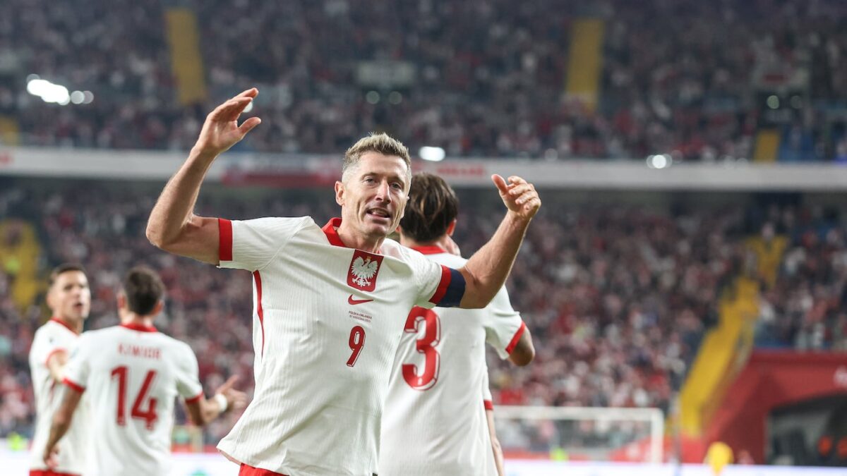 Retrato de un Regreso: Lewandowski Encuentra su Sonrisa