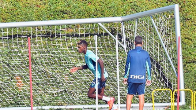 Nico Williams sigue sin integrarse al grupo.
