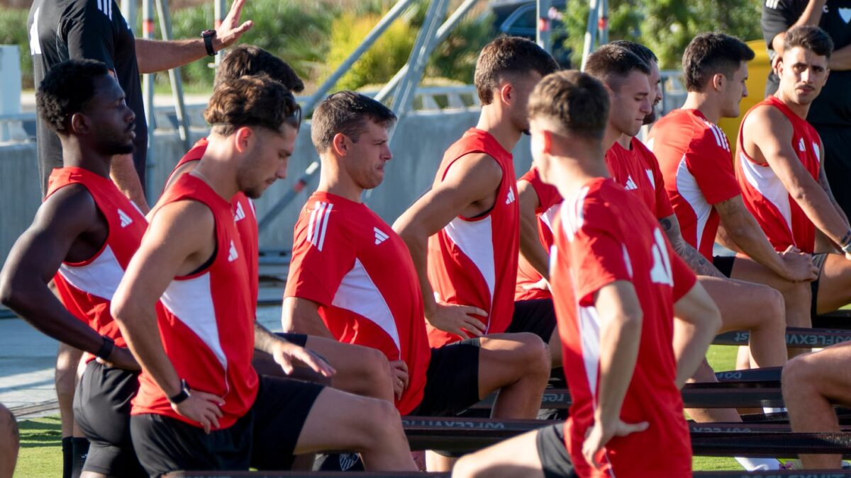 Los horarios de la Liga: un indicio del debut de Azpilicueta.