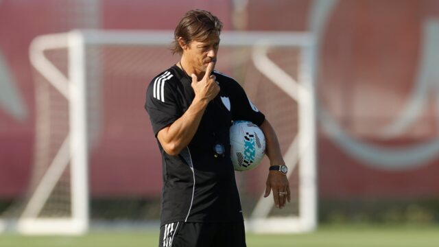Almeyda abraza el legado bielsista: ¿un estilo arriesgado que casi los lleva al descenso?
