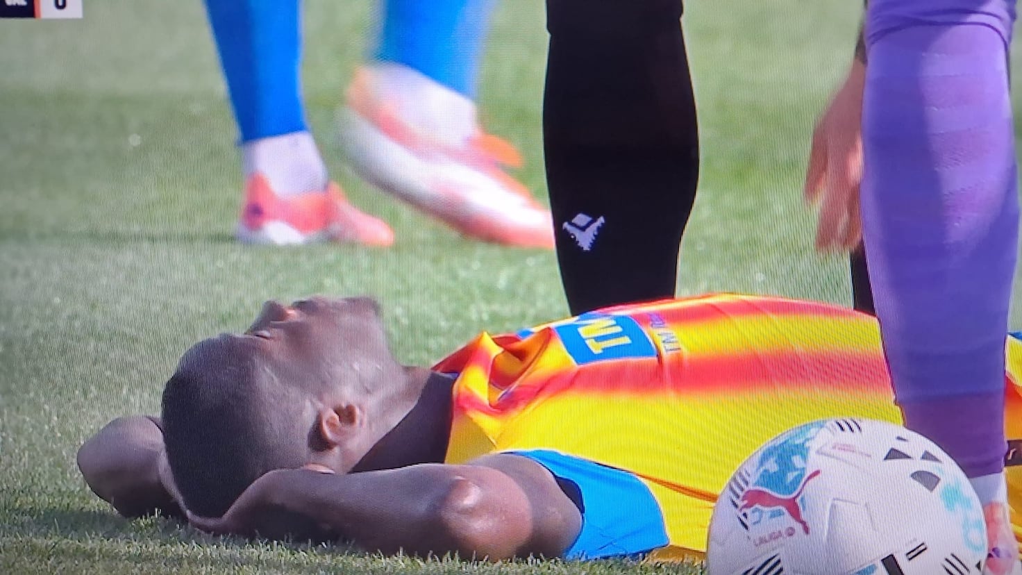 Diakhaby Faces Injury Setback in Girona Match