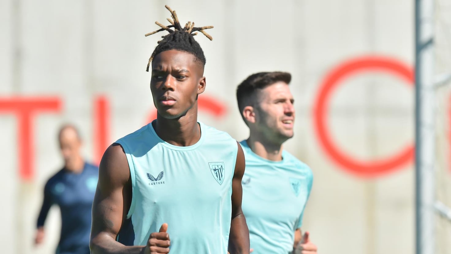 Nico Williams se incorpora al Mallorca tras la lesión de bíceps femoral de Sancet.