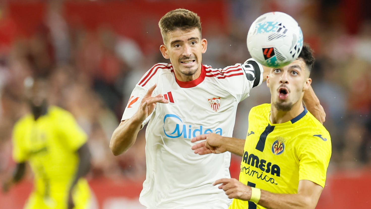 Refuerzos y Rivalidades: Kike Salas Llega al Barça Mientras Januzaj y Alfon Elevan la Competencia.