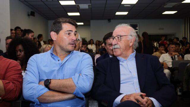 Del Bosque: El deporte como camino hacia el crecimiento y la alegría.