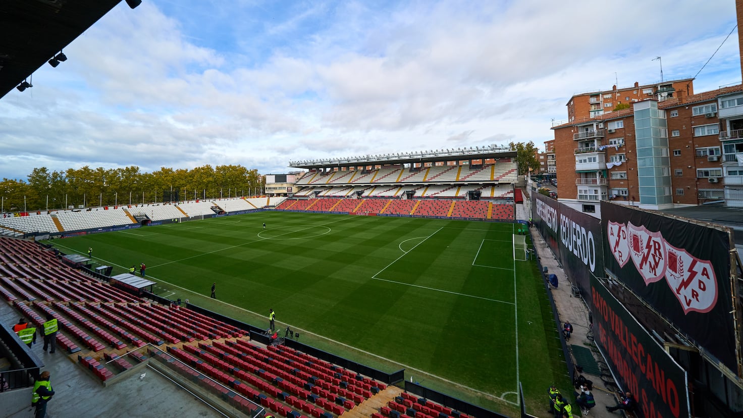 Prohibición de entradas para visitantes en Vallecas hasta el final de la temporada.