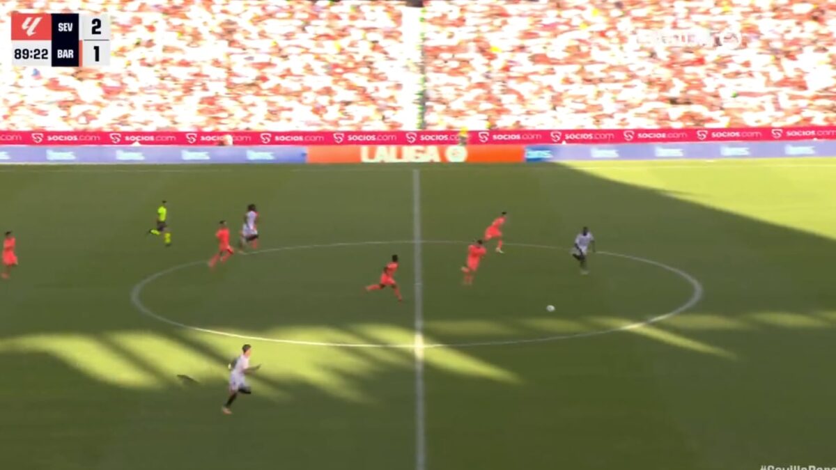 El Sevilla y su controvertida decisión: revive el furioso 3-1 que enardeció a los culés.