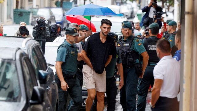 Rafa Mir se enfrenta a un proceso judicial por denuncias de agresión sexual.