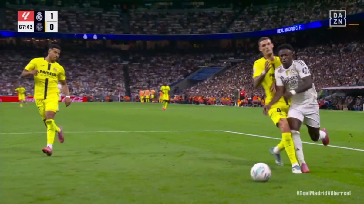 Jornada 8 en LaLiga EA Sports: Decisiones Arbitrales en el Ojo del Huracán".